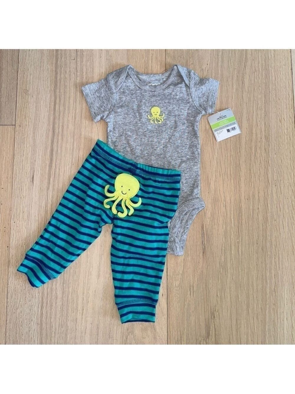 Carters Top & Bottom Onesie Set Size 3 Months NWT